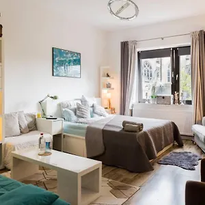 Apartment Beautiful Cozy 1-room Apartment, Near Rhine Düsseldorf