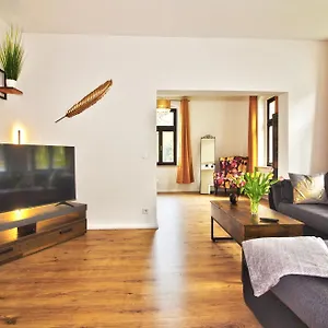 Apartment Neu: Wohnperle*feder Dresden